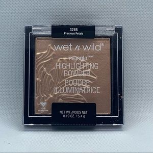 Wet N Wild Megaglo Highlighting Powder, Precious Petals
